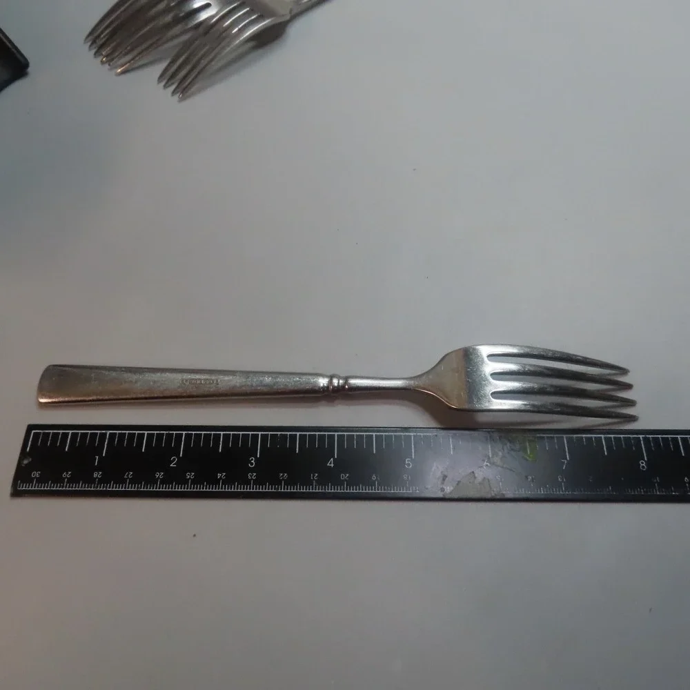 Oneida CUBE EASTON‎ Glossy Dinner Fork Stainless Flatware Set of 4